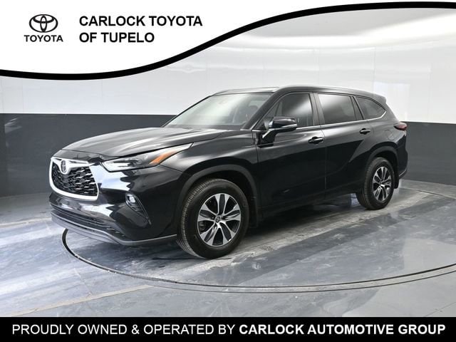 2024 Toyota Highlander XLE's photo