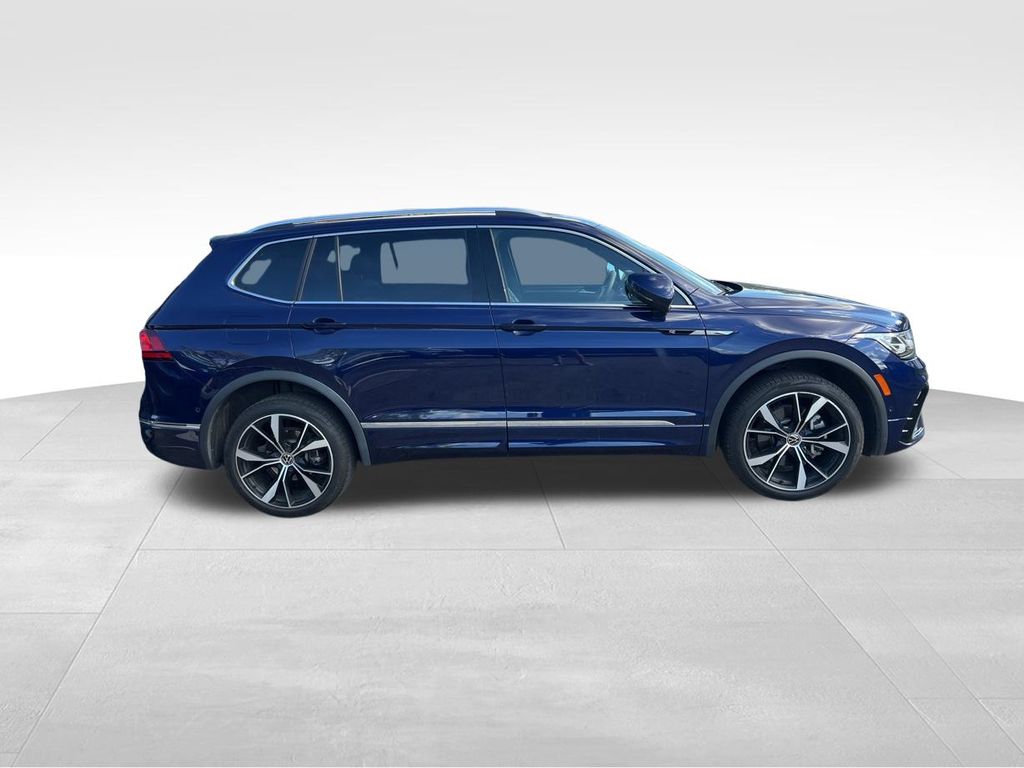 2022 Volkswagen Tiguan SEL Premium R-Line photo 3