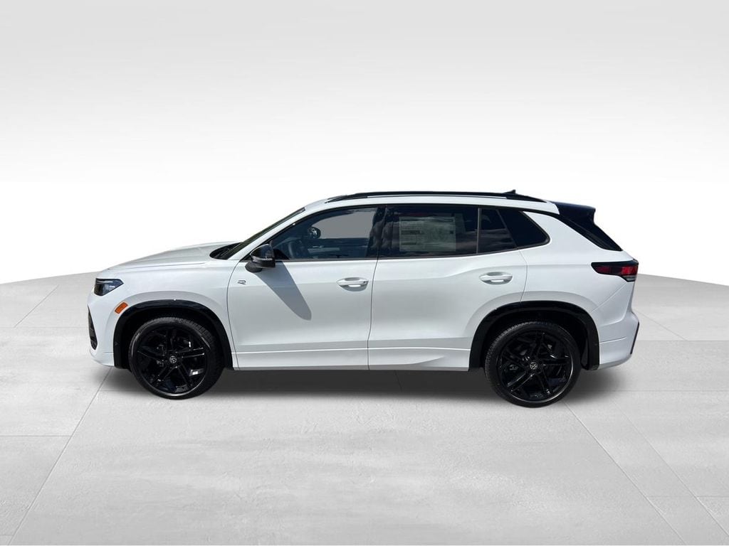 New 2026 Volkswagen Tiguan 2.0T SE R-Line Black SUV