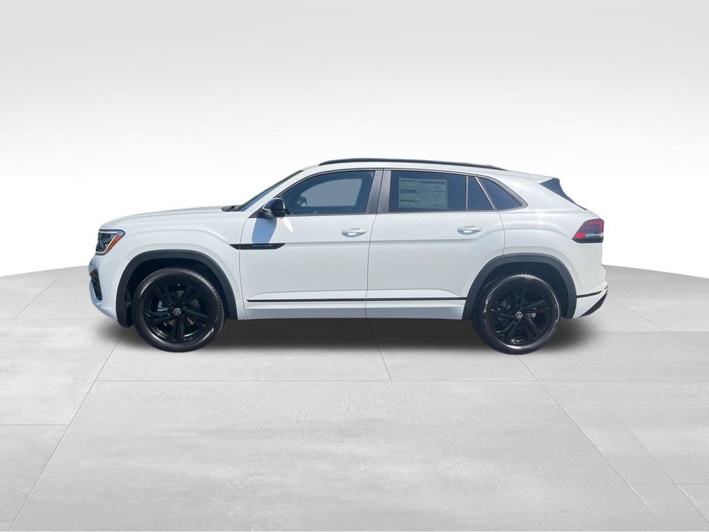 2026 Volkswagen Atlas Cross Sport SEL R-Line photo 3