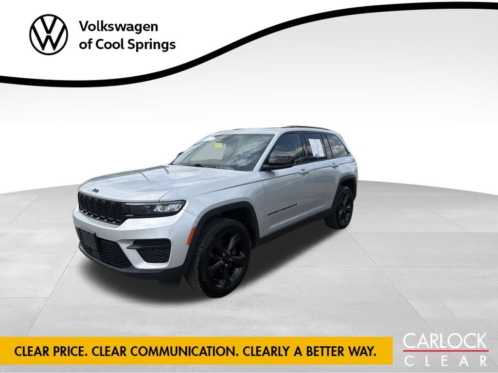 Used 2023 Jeep Grand Cherokee Laredo SUV