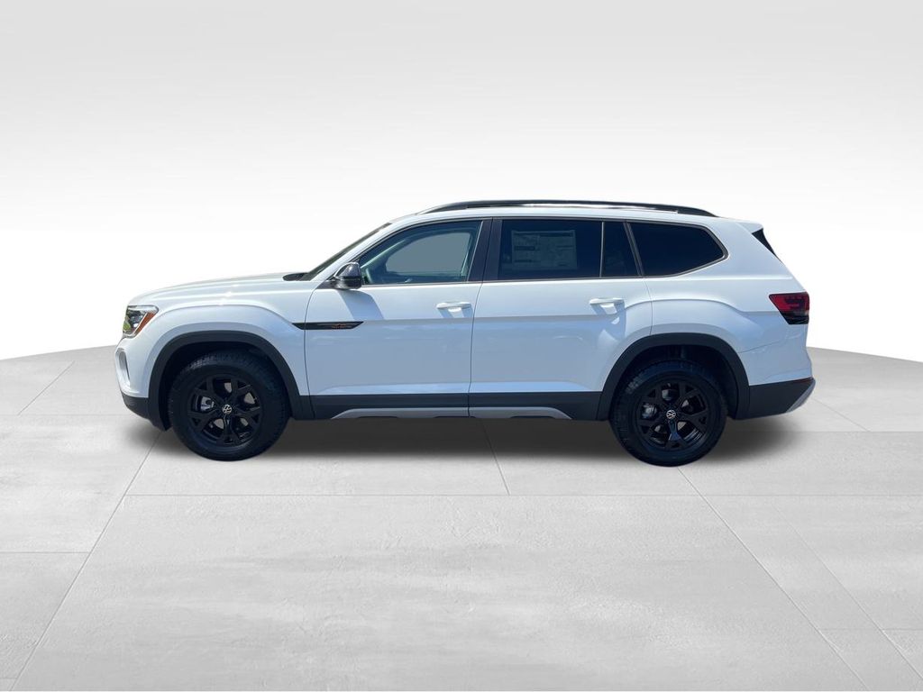 2026 Volkswagen Atlas Peak Edition SE photo 3