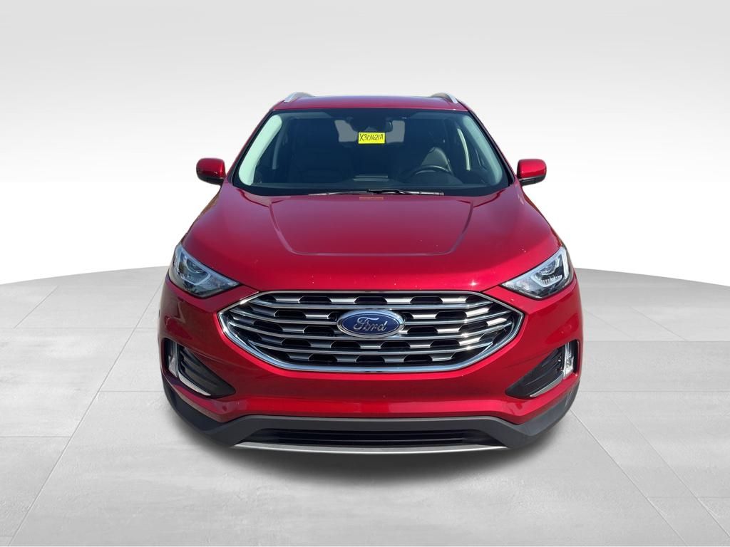 2021 Ford Edge SEL photo 2