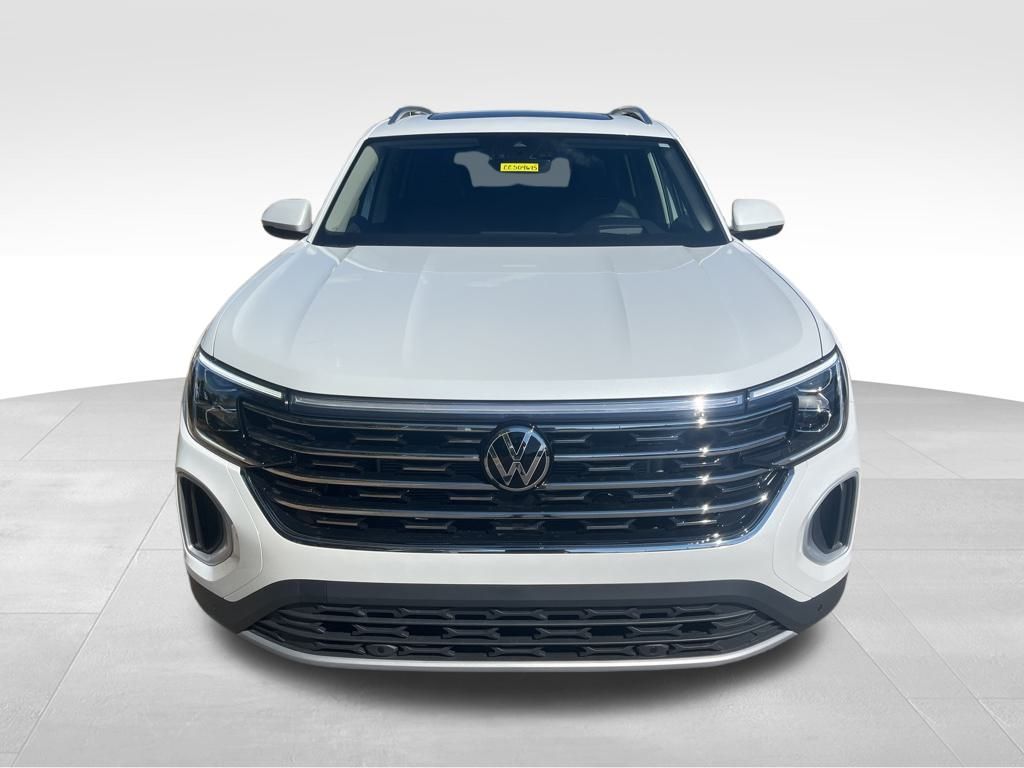 2026 Volkswagen Atlas SEL photo 2