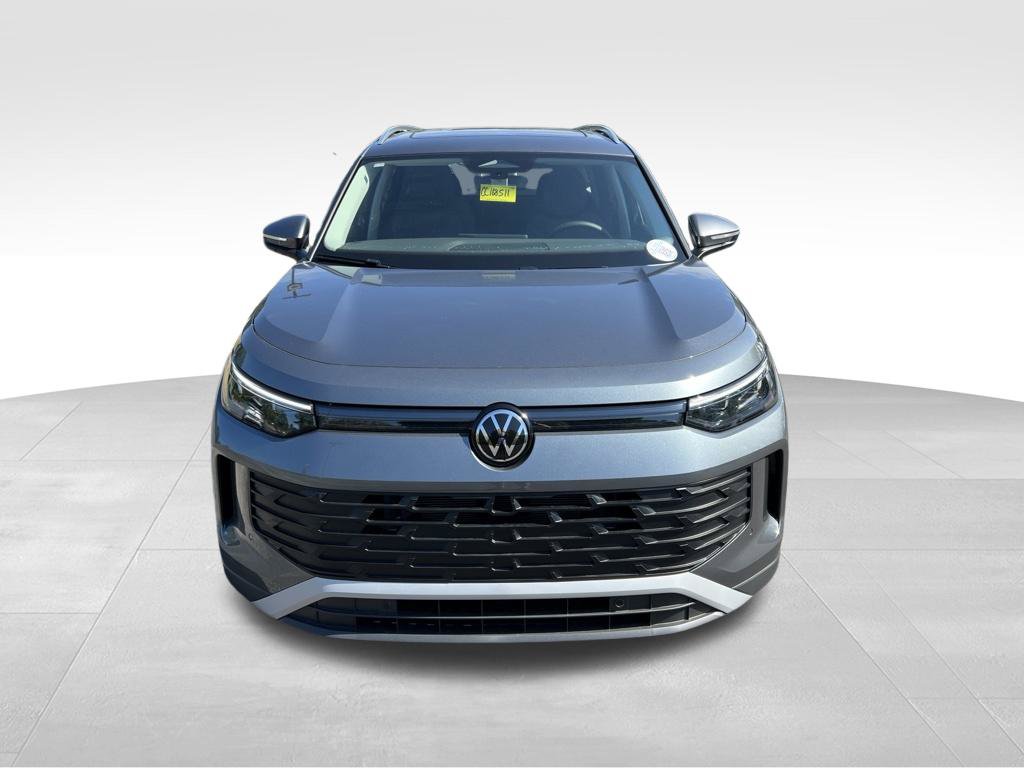 New 2026 Volkswagen Tiguan SE SUV