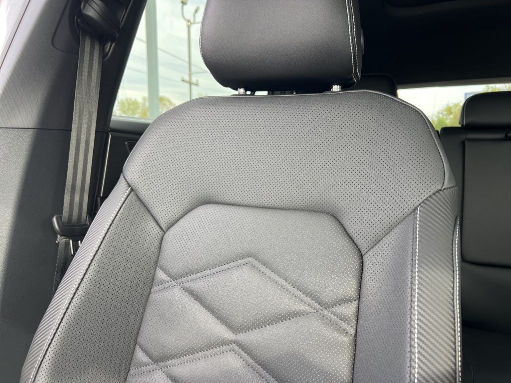 2026 Volkswagen Atlas Cross Sport SE w/Tech - Photo 21