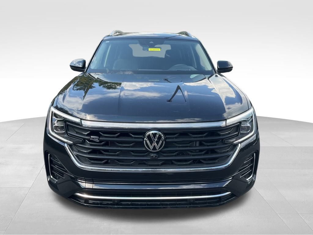 2026 Volkswagen Atlas SEL Premium R-Line photo 2