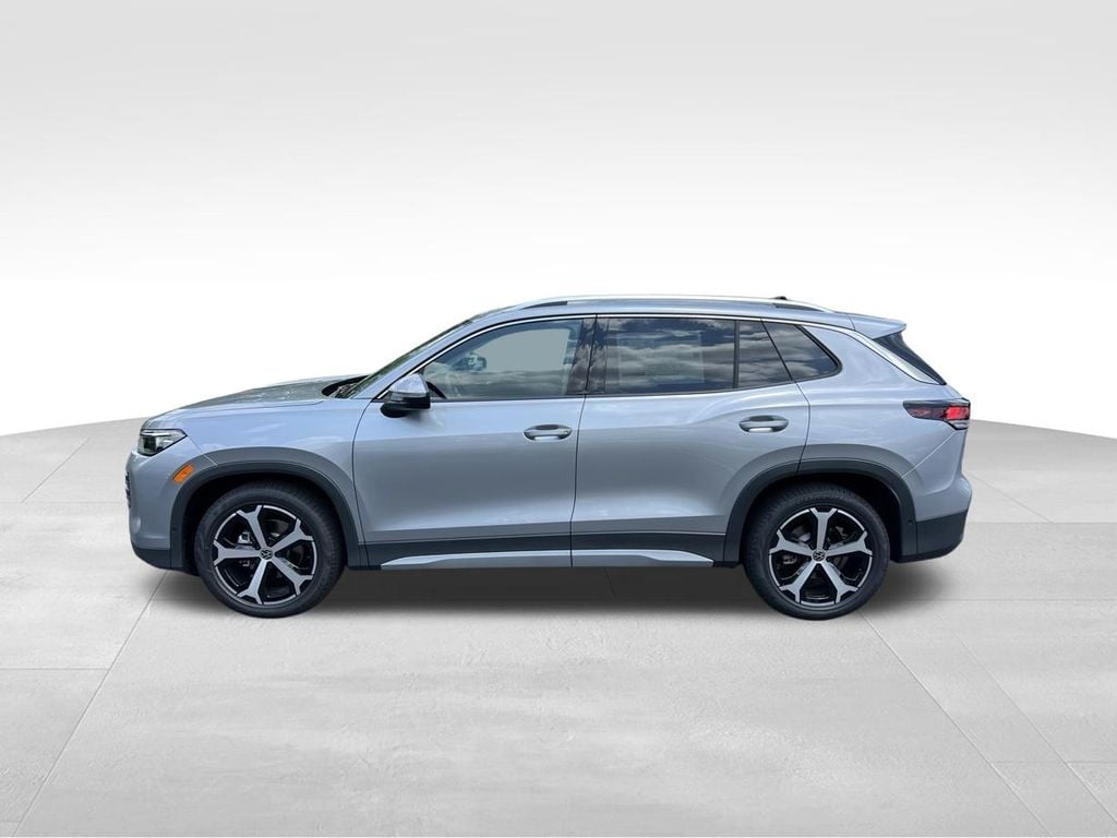 New 2026 Volkswagen Tiguan SE SUV