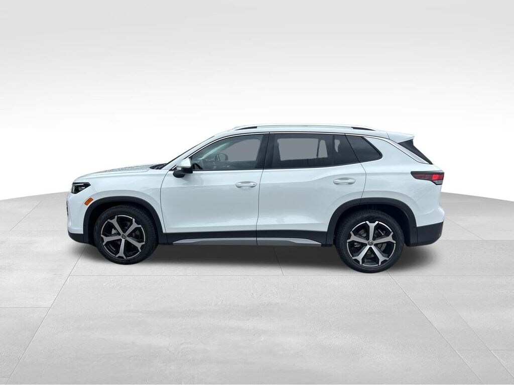 New 2026 Volkswagen Tiguan SE SUV