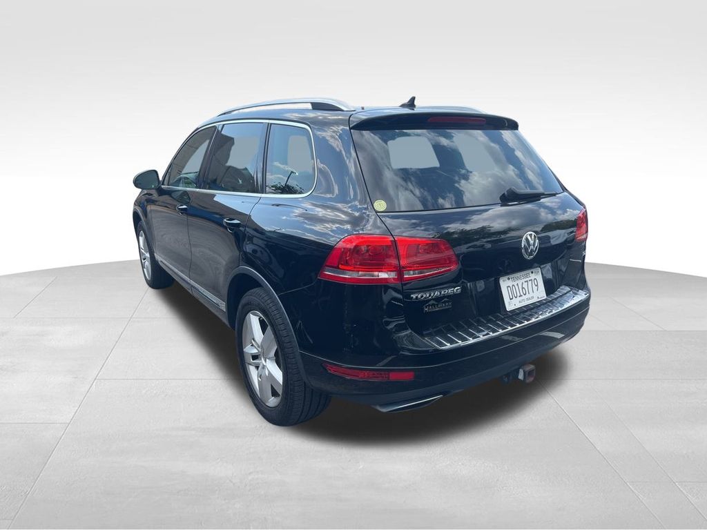 2014 Volkswagen Touareg TDI Lux photo 3