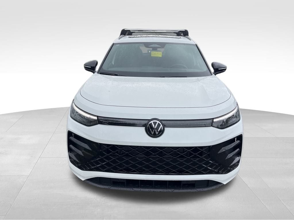 New 2025 Volkswagen Tiguan 2.0T SE R-Line Black SUV