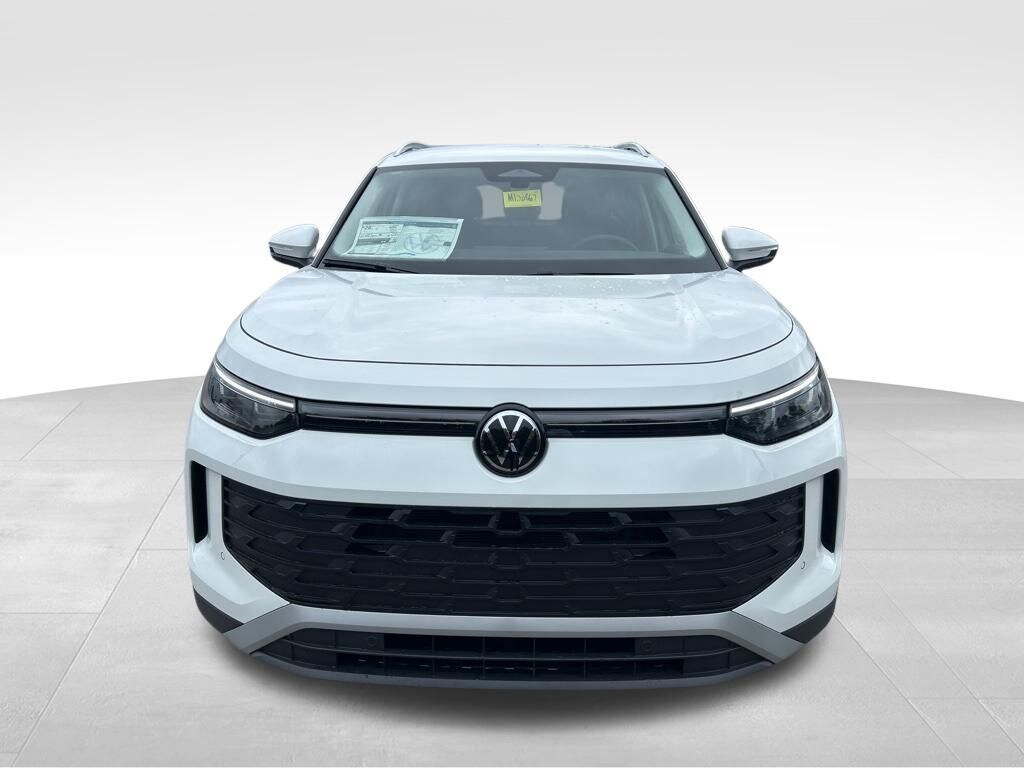 New 2026 Volkswagen Tiguan SE SUV