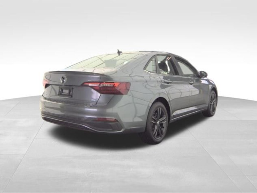 Used 2024 Volkswagen Jetta 1.5T SE Sedan
