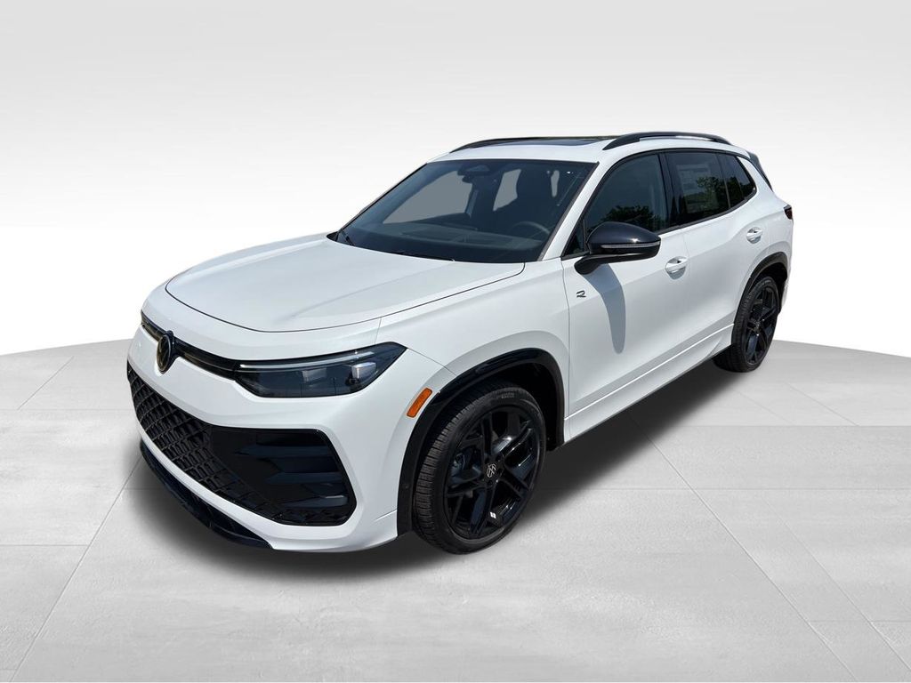2026 Volkswagen Tiguan 2.0T SE R-Line Black's photo
