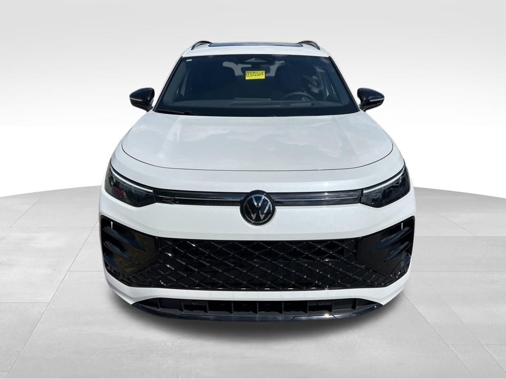 New 2026 Volkswagen Tiguan 2.0T SE R-Line Black SUV