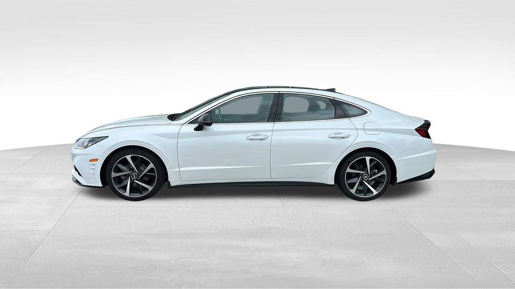 2022 Hyundai Sonata SEL Plus photo 3