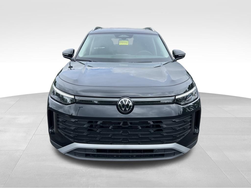 New 2026 Volkswagen Tiguan 2.0T SE SUV