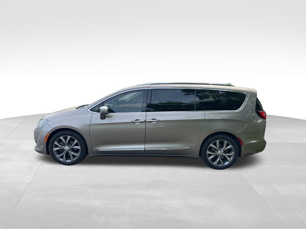 Used 2018 Chrysler Pacifica Limited Van