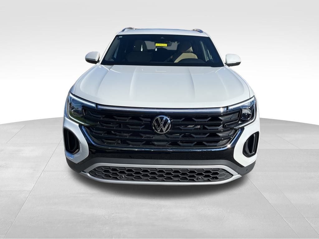New 2026 Volkswagen Atlas Cross Sport 2.0T SE w/Technology SUV