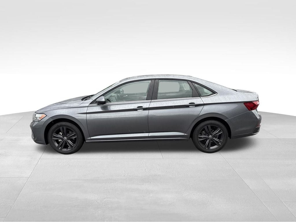 Used 2024 Volkswagen Jetta 1.5T SE Sedan