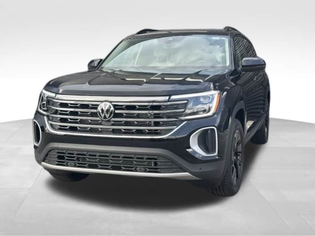 Used 2025 Volkswagen Atlas 2.0T SE w/Technology SUV