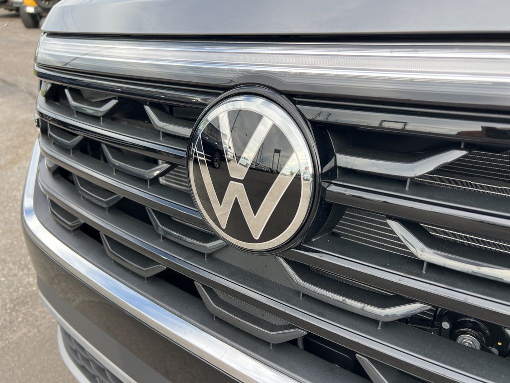 2026 Volkswagen Atlas Cross Sport SE w/Tech - Photo 10