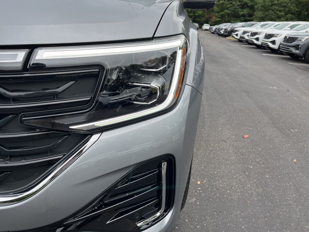 2026 Volkswagen Atlas SEL Premium R-Line - Photo 9
