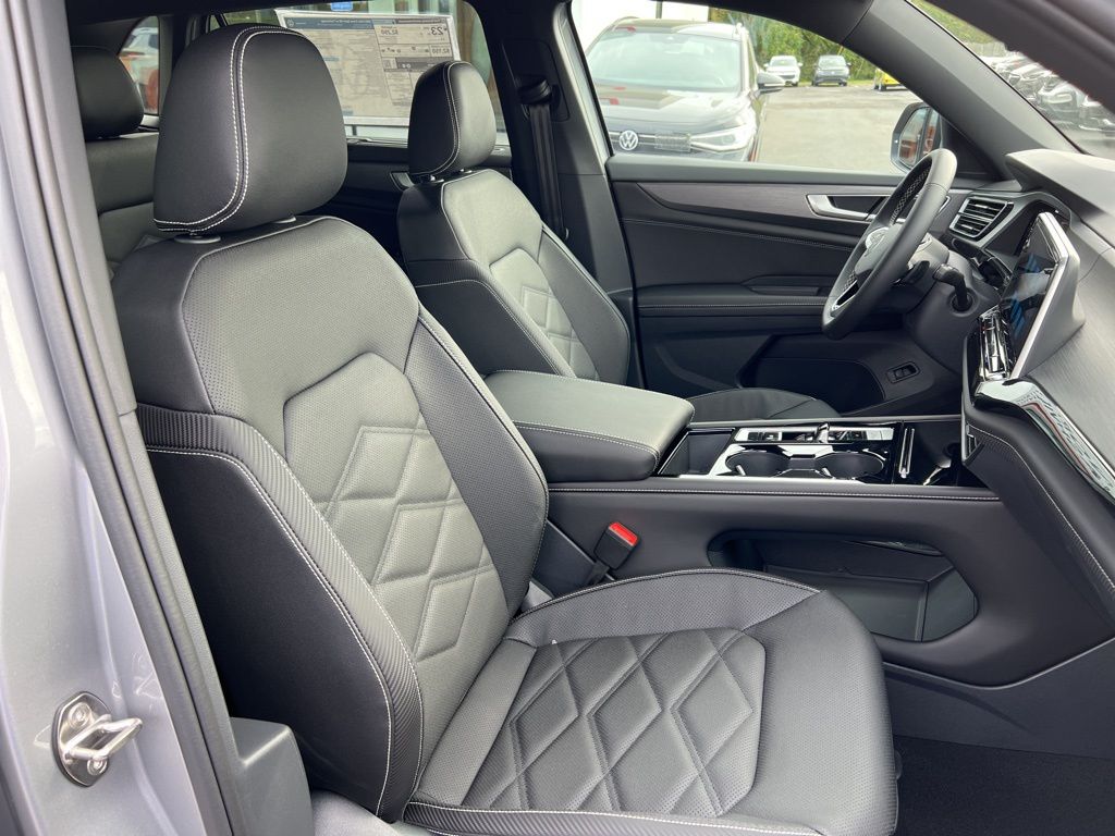 2026 Volkswagen Atlas Cross Sport SE w/Tech - Photo 23