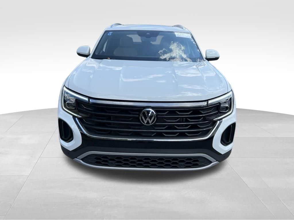Certified 2024 Volkswagen Atlas Cross Sport 2.0T SE w/Technology SUV