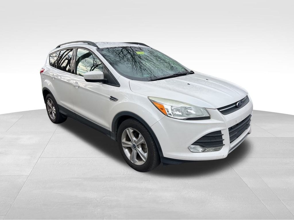 Used 2015 Ford Escape SE SUV