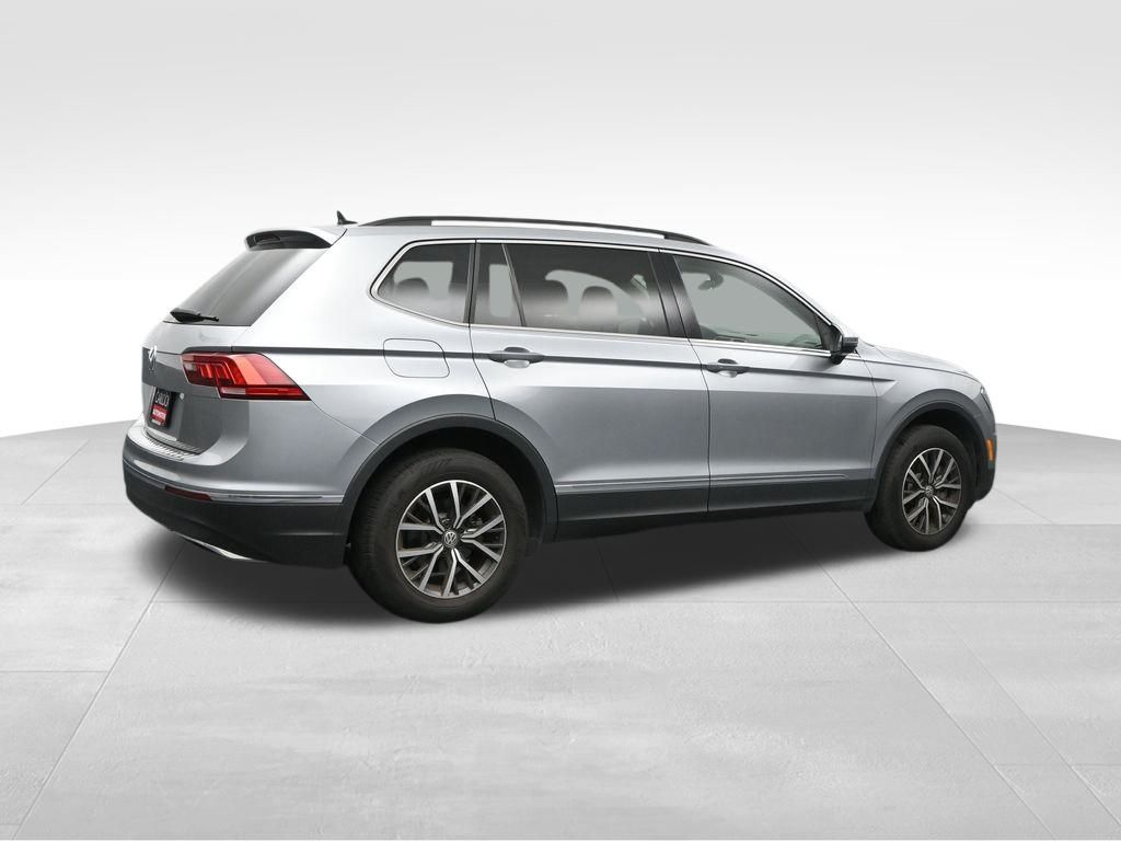 2020 Volkswagen Tiguan SE photo 2