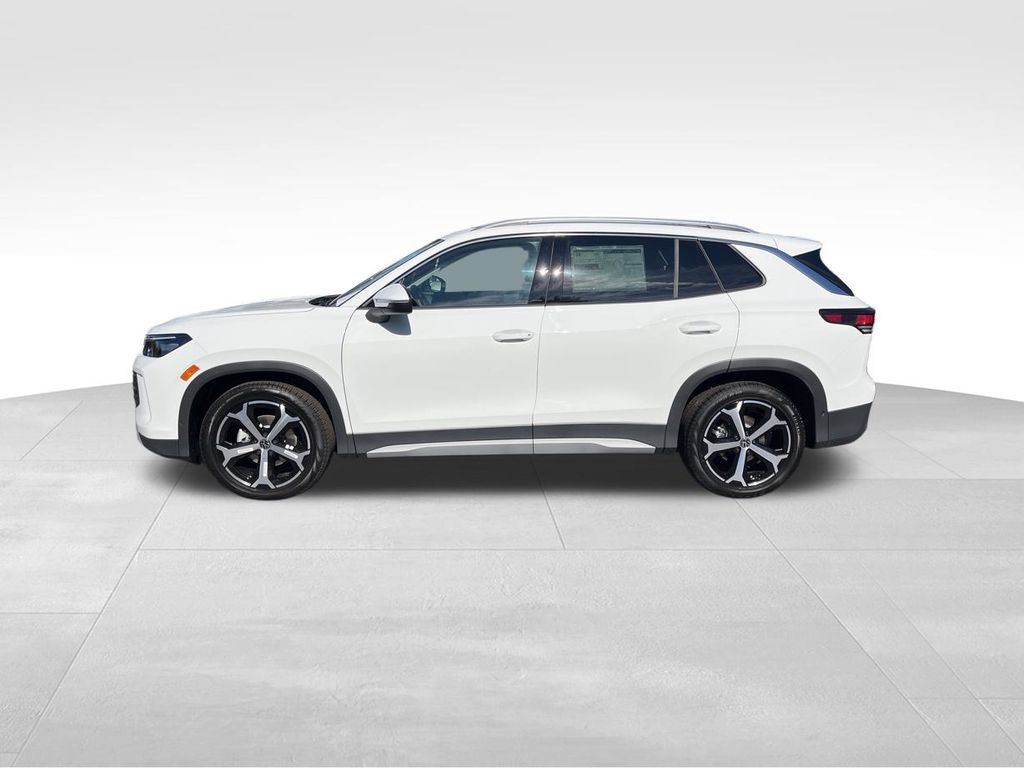 2026 Volkswagen Tiguan SE photo 2