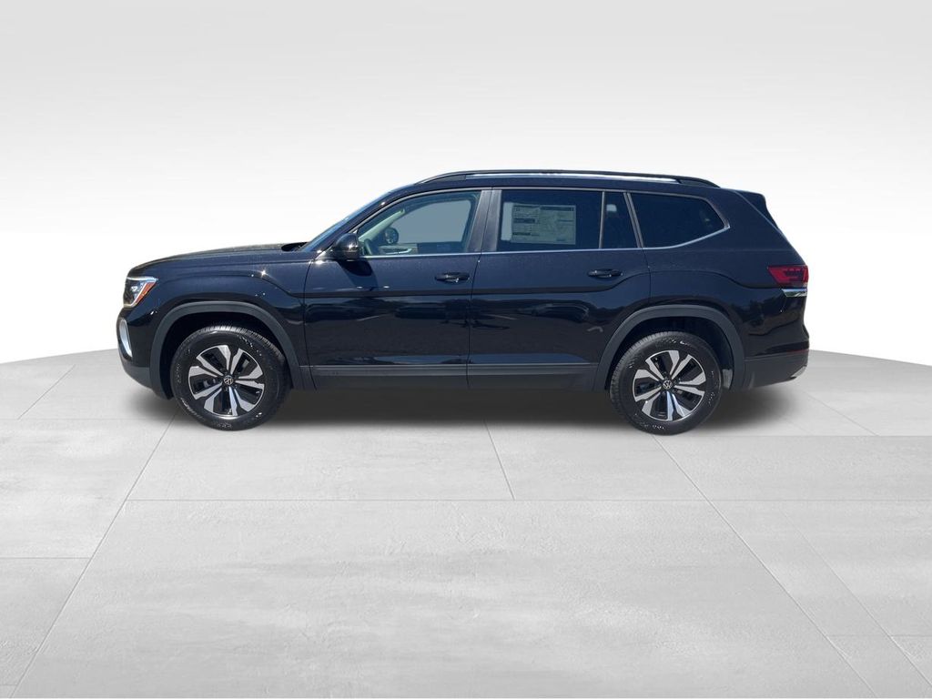2026 Volkswagen Atlas SE photo 2