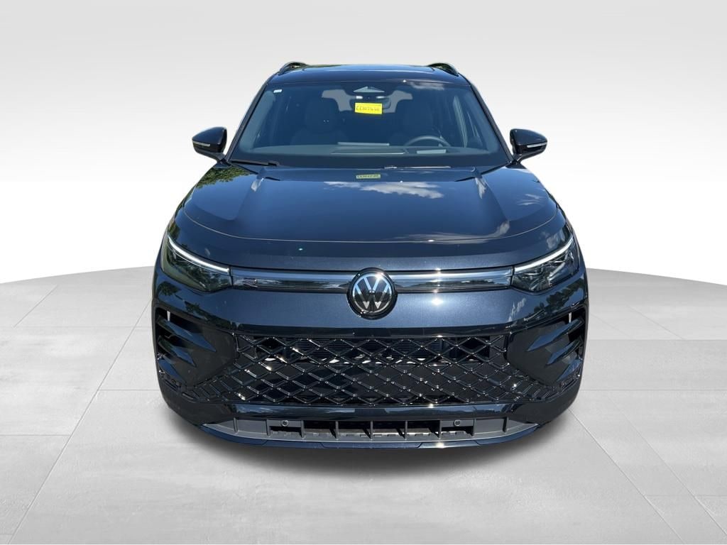 New 2026 Volkswagen Tiguan 2.0T SE R-Line Black SUV