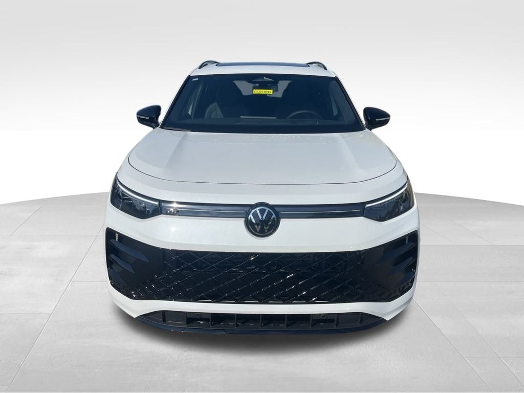 New 2025 Volkswagen Tiguan 2.0T SE R-Line Black SUV