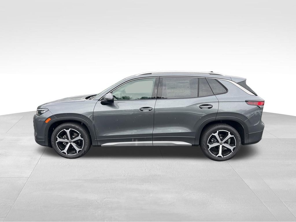 New 2026 Volkswagen Tiguan 2.0T SE SUV