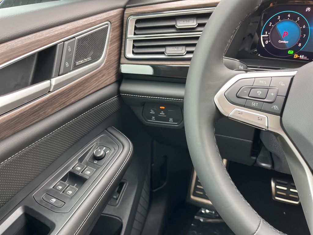 2026 Volkswagen Atlas SEL Premium R-Line - Photo 18