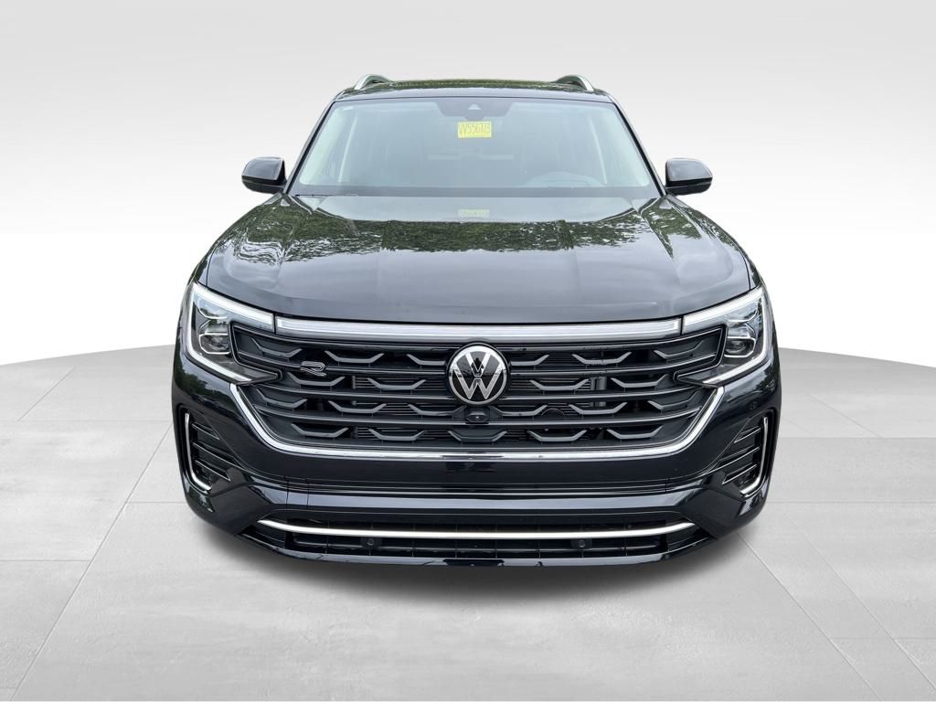 2025 Volkswagen Atlas SEL Premium R-Line photo 2