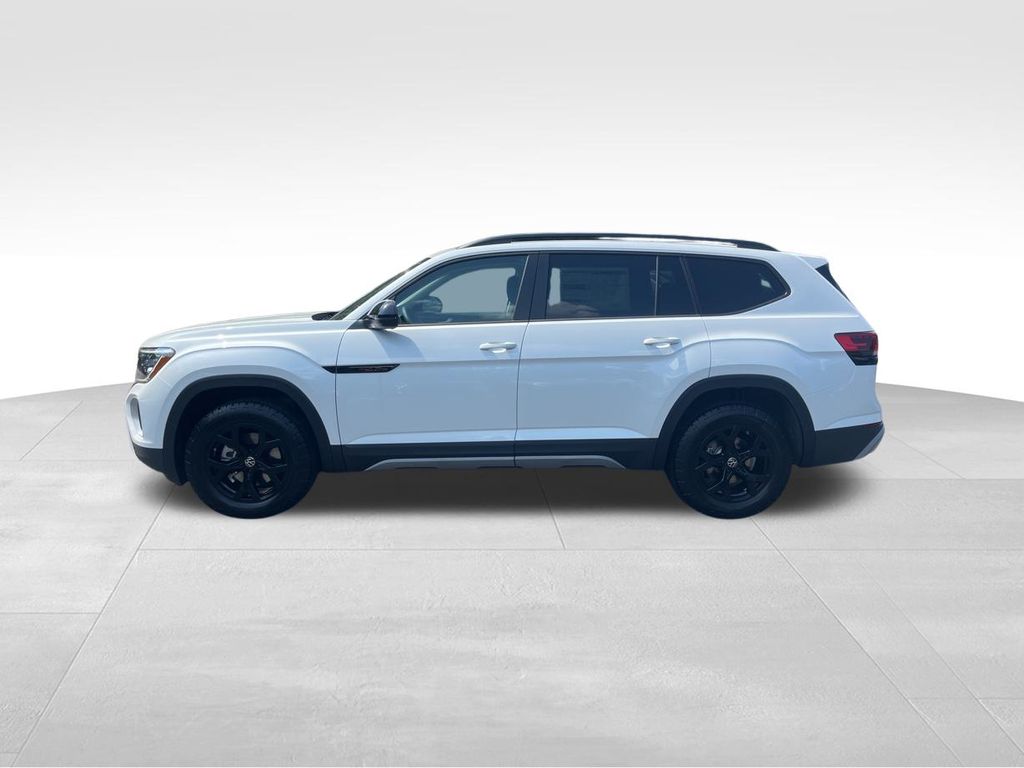 2026 Volkswagen Atlas Peak Edition SE photo 3