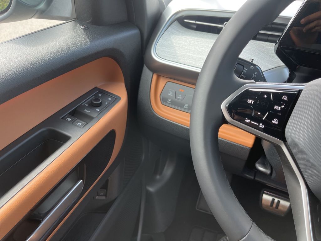 2025 Volkswagen ID. Buzz PRO S - Photo 18