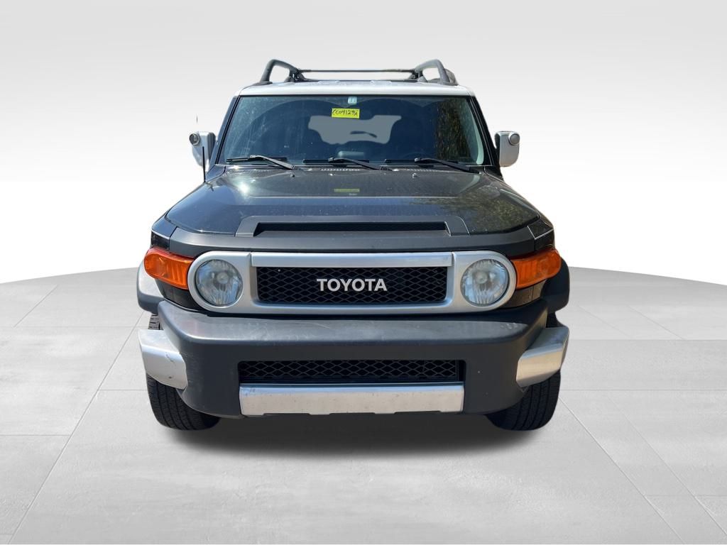 2007 Toyota FJ Cruiser Base photo 2