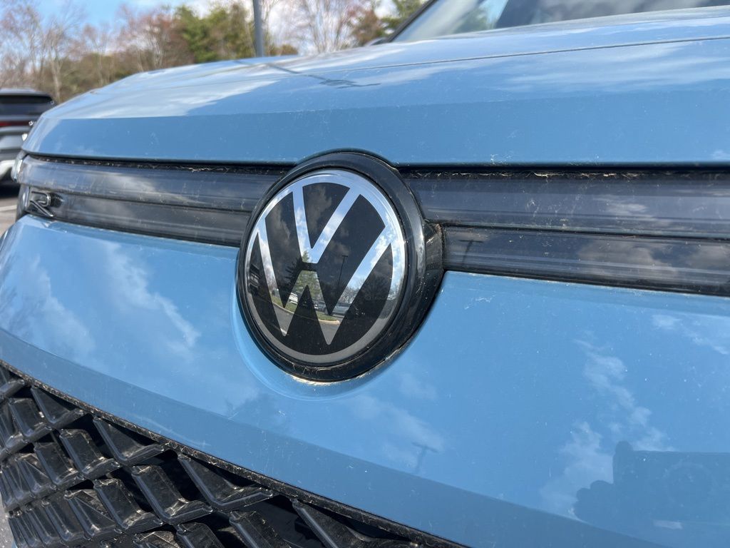 2026 Volkswagen Tiguan SE R-LINE BLACK - Photo 11