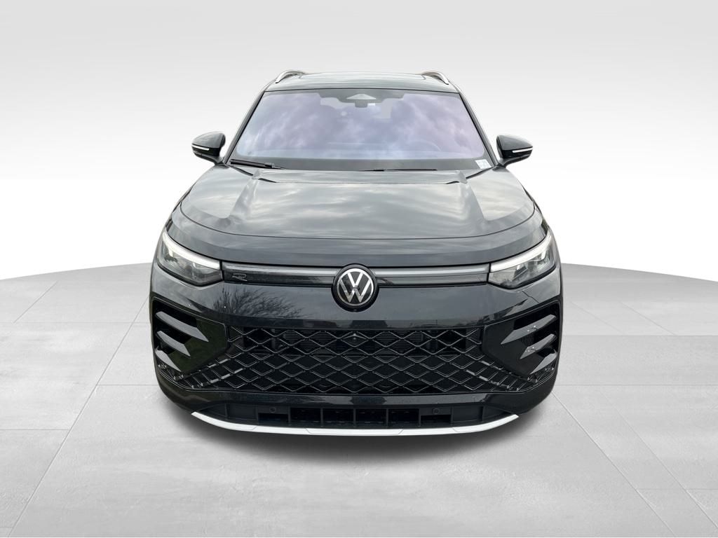 New 2026 Volkswagen Tiguan 2.0T SEL R-Line SUV