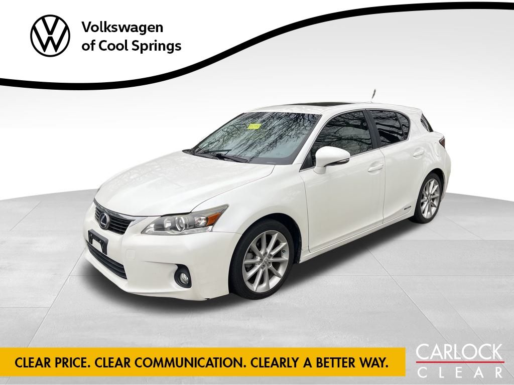 2013 Lexus CT Base's photo
