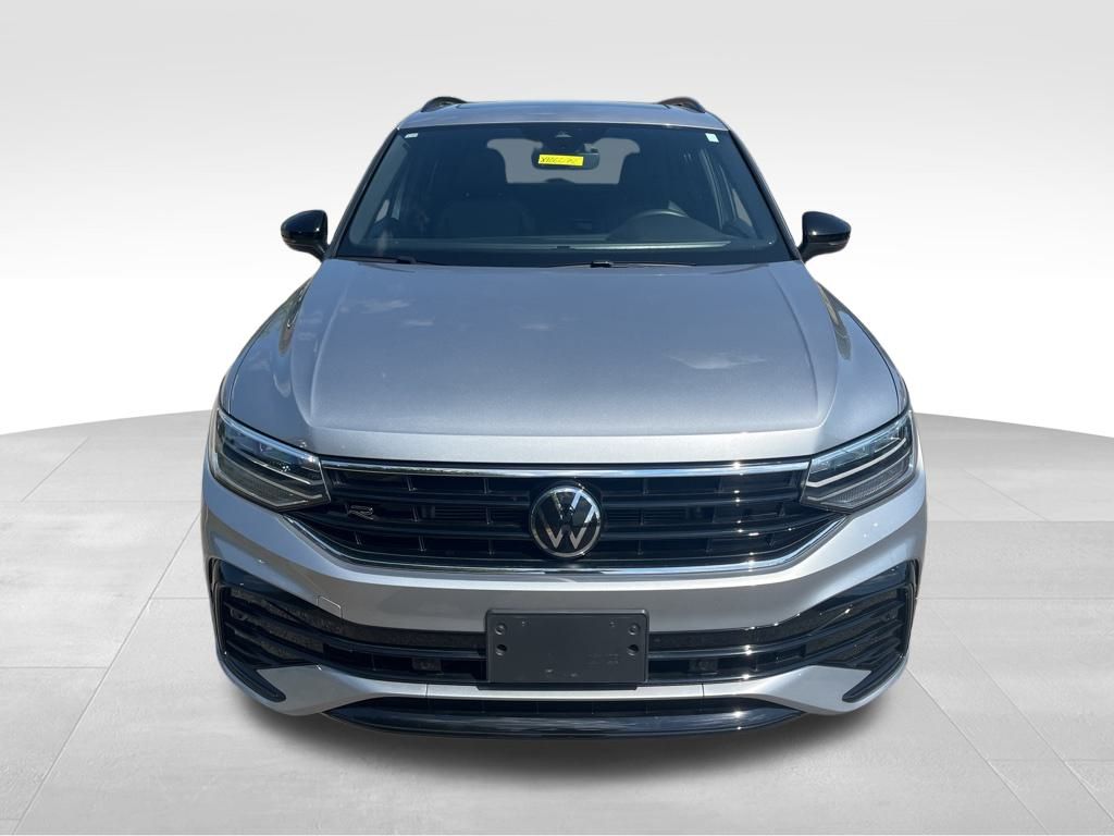 2022 Volkswagen Tiguan SE R-Line Black photo 2
