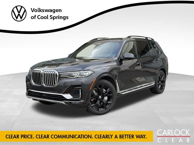 2022 BMW X7 40i's photo