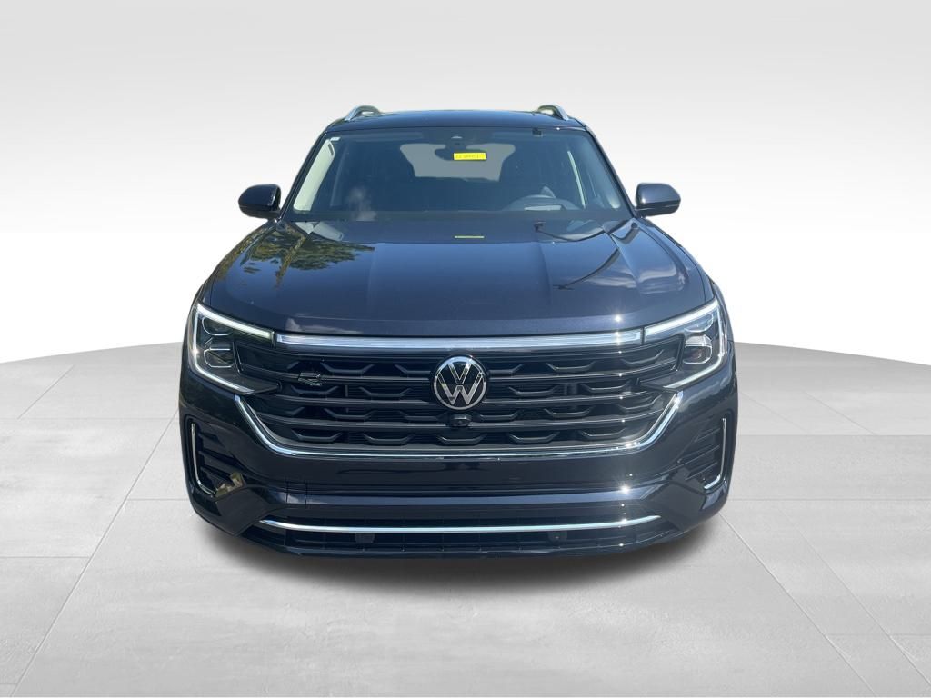 2026 Volkswagen Atlas SEL Premium R-Line photo 2