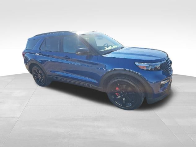 2023 Ford Explorer ST photo 2