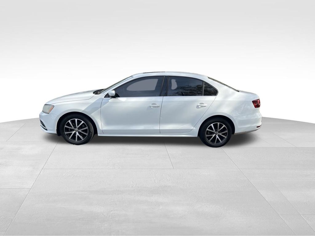 2017 Volkswagen Jetta 1.4T SE photo 3