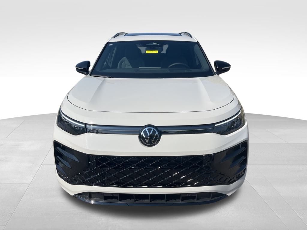 2025 Volkswagen Tiguan SE R-Line Black photo 2
